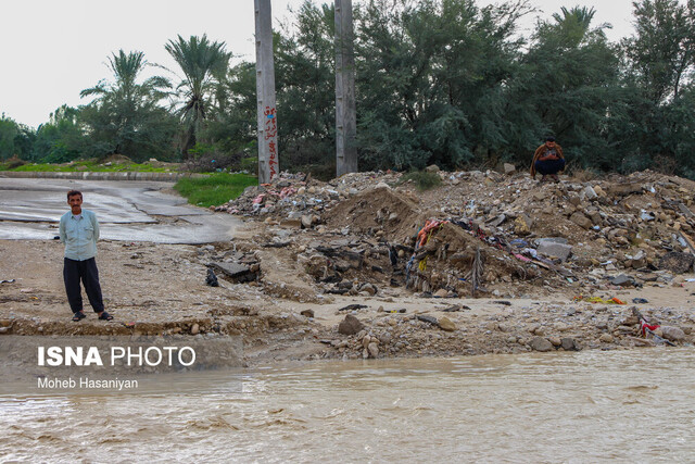 سیلاب در دشتستان یک قربانی گرفت /آب‌گرفتگی و تخریب منازل