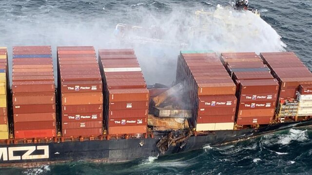 بیش از 100 کانتینر از کشتی های اسرائیلی در سواحل بریتیش کلمبیا سقوط کرد