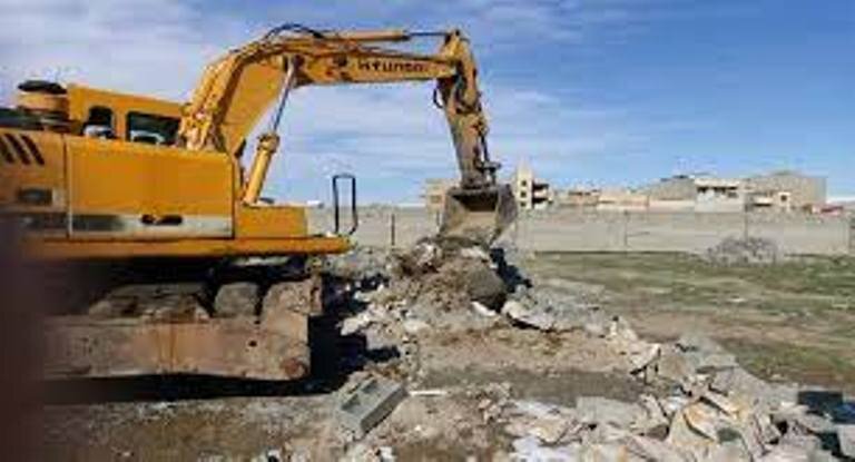 تخریب پنج مورد ساخت و ساز غیرمجاز در اراضی کشاورزی قزوین