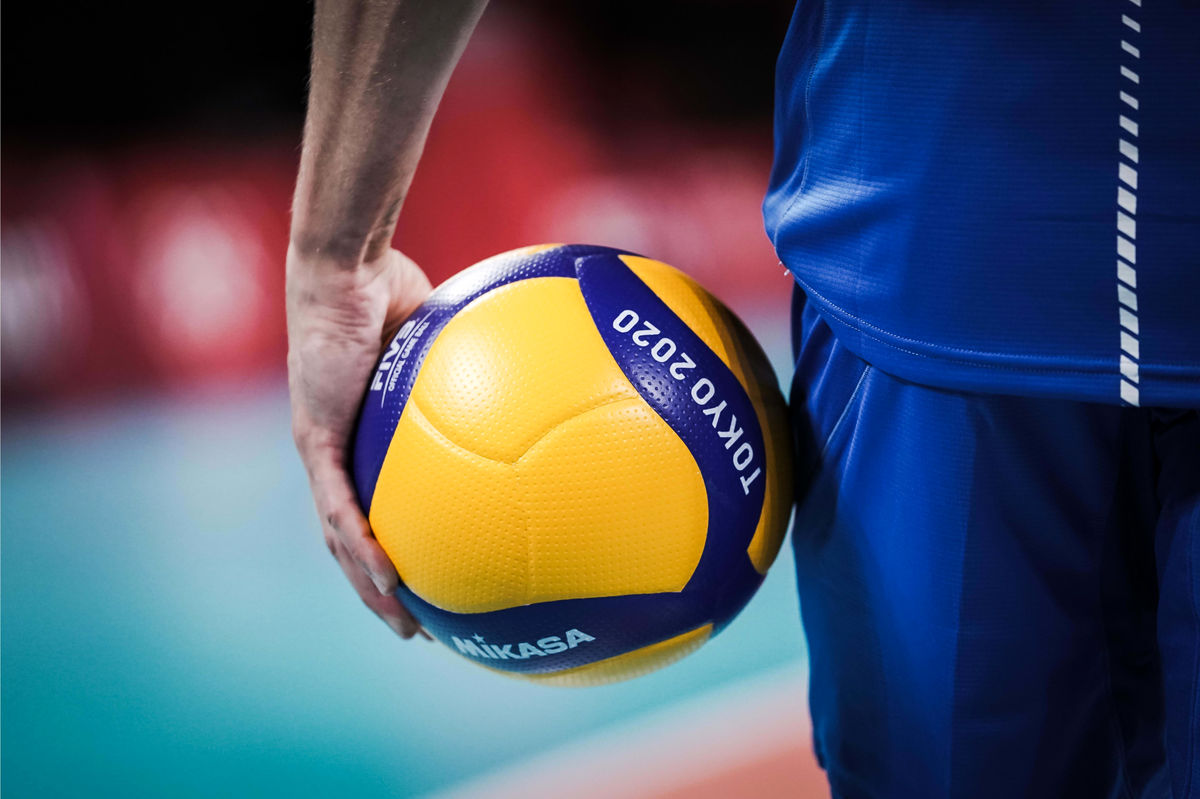 تیم های ملی والیبال روسیه و بلاروس از حضور در مسابقات بین المللی والیبال محروم شدند