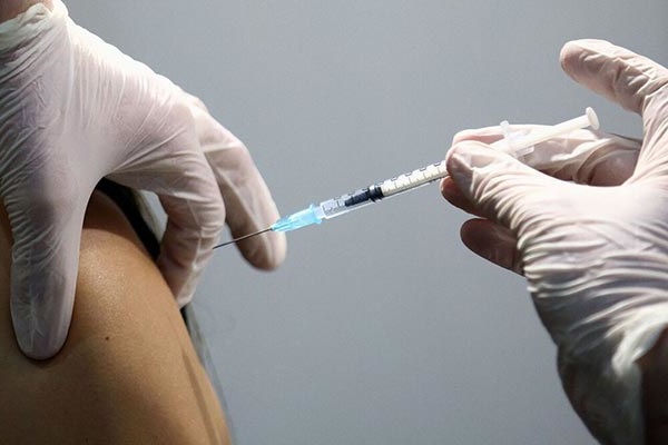 تاکنون 14 میلیون نفر دز نخست واکسن کرونا را تزریق نکرده اند
