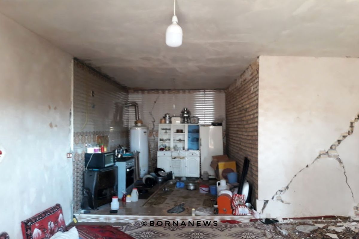 اعلام وضعیت قرمز در ۳ شهر زلزله زده آذربایجان غربی/ ۳۱۱ مصدوم و ۷۴ نفر بستری